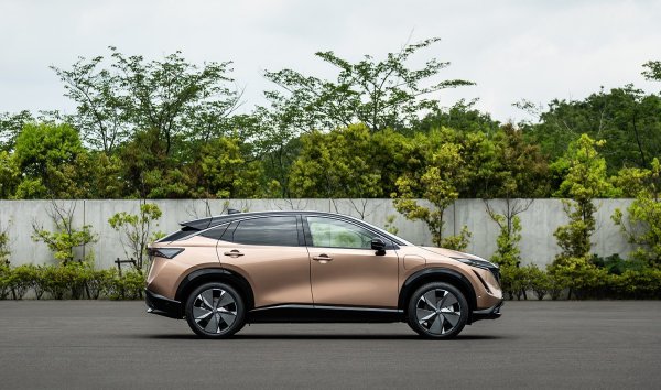 nissan-ariya-exterior-16.jpg